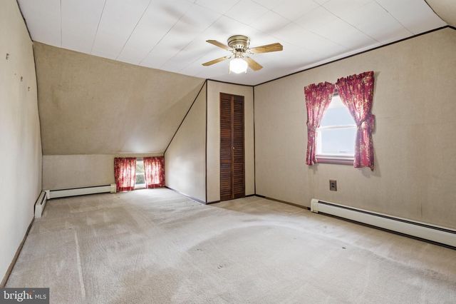 2704 QUAINT ST, Secane, PA 19018