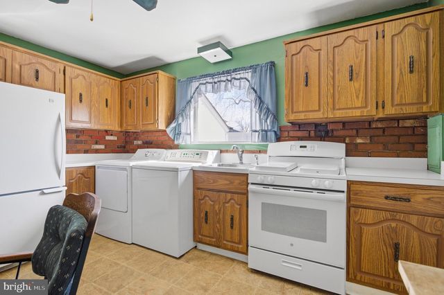 2704 QUAINT ST, Secane, PA 19018