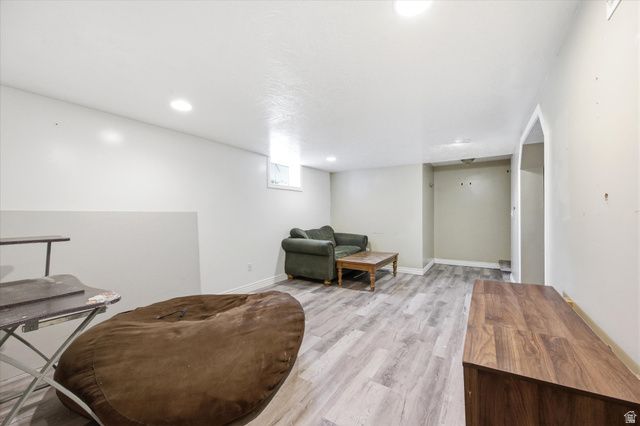 4372 S 375 E, Washington Terrace, UT 84405
