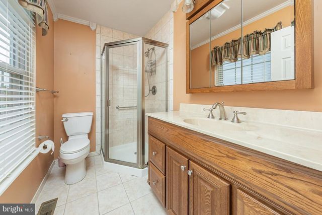27 TRAPPER RD, Sewell, NJ 08080