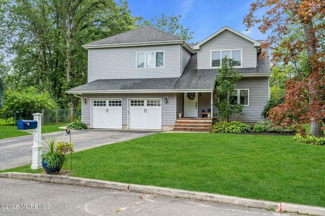 464 Penn Avenue N, Forked River, NJ 08731