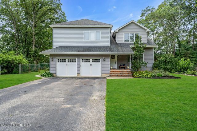 464 Penn Avenue N, Forked River, NJ 08731