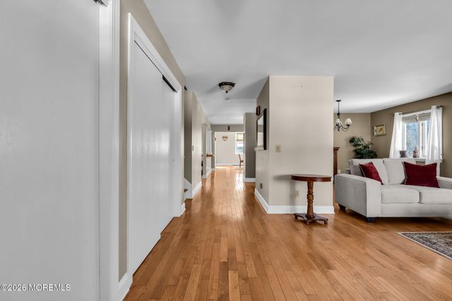 464 Penn Avenue N, Forked River, NJ 08731