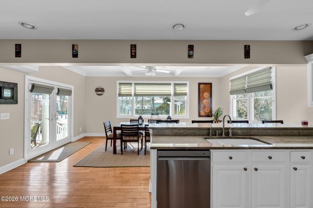 464 Penn Avenue N, Forked River, NJ 08731