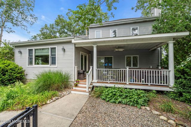 464 Penn Avenue N, Forked River, NJ 08731