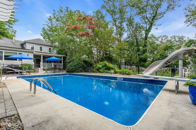 464 Penn Avenue N, Forked River, NJ 08731