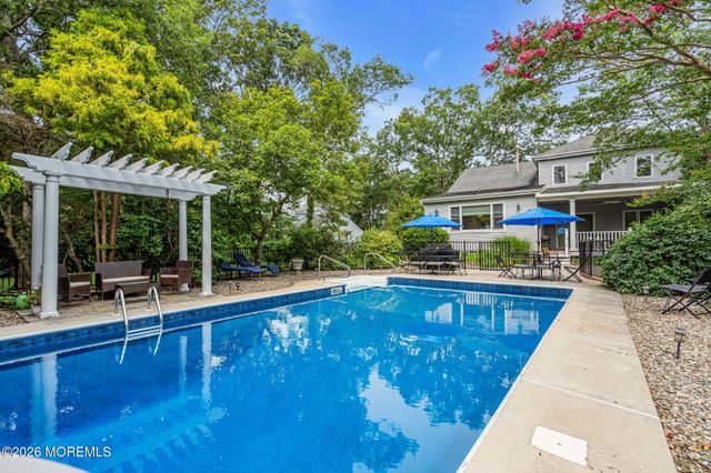 464 Penn Avenue N, Forked River, NJ 08731