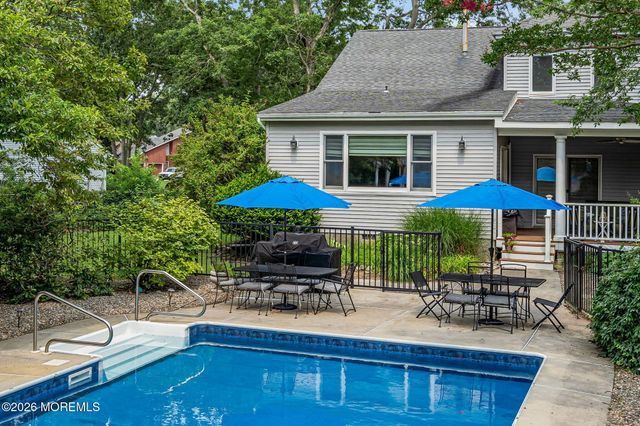 464 Penn Avenue N, Forked River, NJ 08731