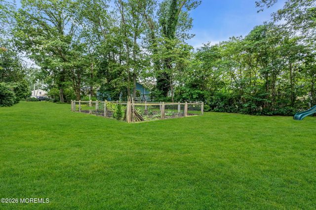 464 Penn Avenue N, Forked River, NJ 08731