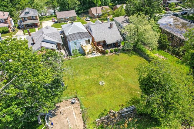125 Bellevue Ave, West View, PA 15229