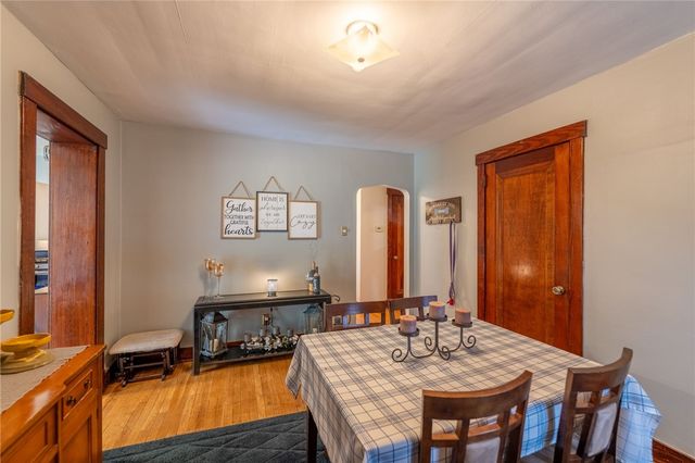 125 Bellevue Ave, West View, PA 15229