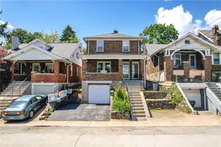 125 Bellevue Ave, West View, PA 15229