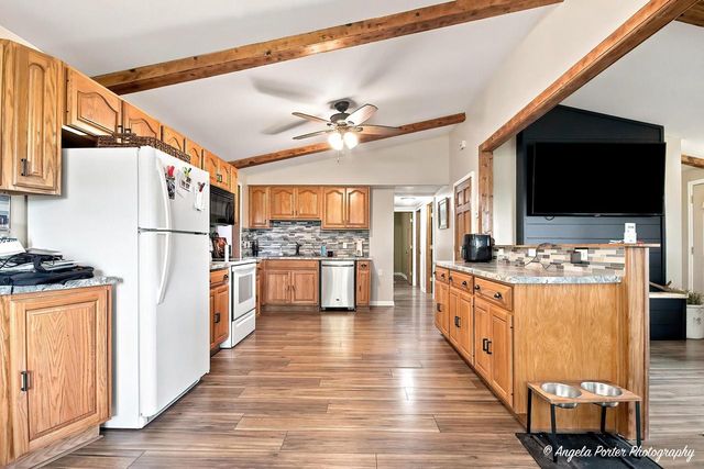 11811 304th AVENUE, Trevor, WI 53179