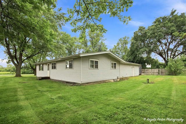 11811 304th AVENUE, Trevor, WI 53179