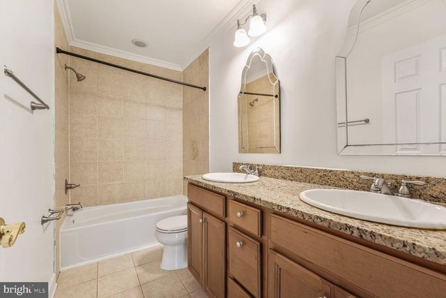 2433 NE 3RD ST NE, Washington, DC 20002