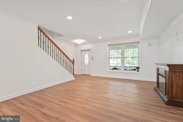 2433 NE 3RD ST NE, Washington, DC 20002