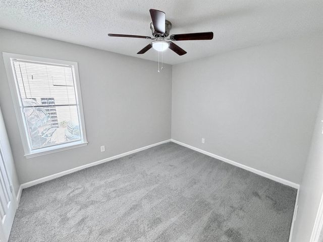 6042 WHISPER VALLEY DR, Memphis, TN 38141