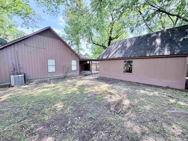 6042 WHISPER VALLEY DR, Memphis, TN 38141