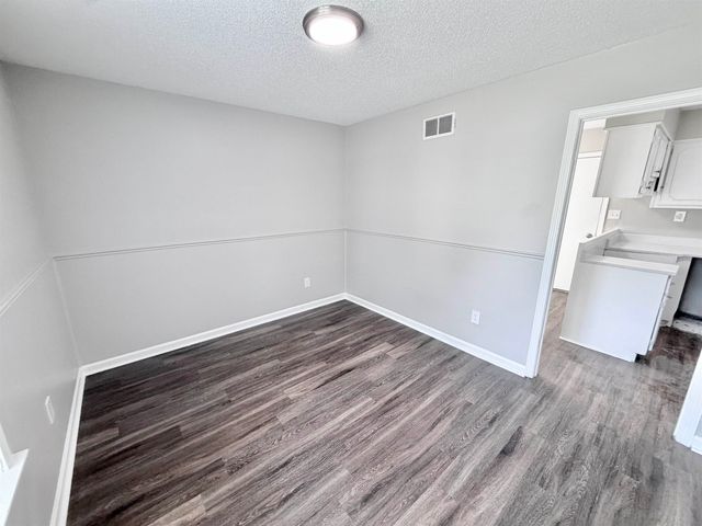 6042 WHISPER VALLEY DR, Memphis, TN 38141