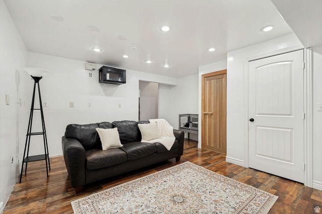 10623 S OZARKS DR, South Jordan, UT 84009