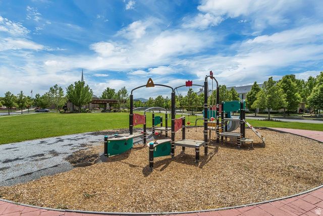 10623 S OZARKS DR, South Jordan, UT 84009
