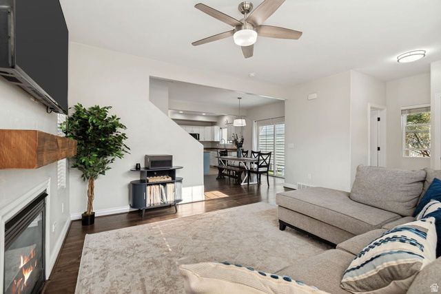 10623 S OZARKS DR, South Jordan, UT 84009