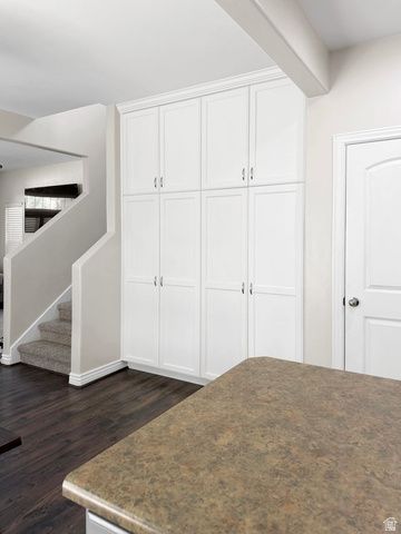 10623 S OZARKS DR, South Jordan, UT 84009
