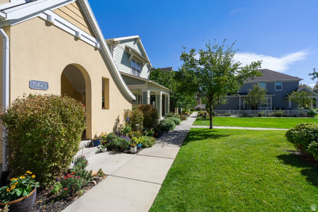 10623 S OZARKS DR, South Jordan, UT 84009 — photo 4