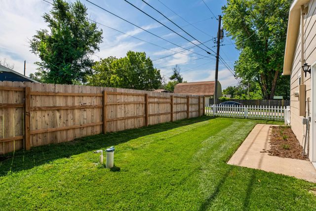 3102 N Mascot Ave, Wichita, KS 67204