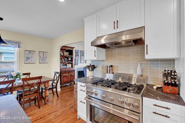 814 Beechwood Rd, Louisville, KY 40207