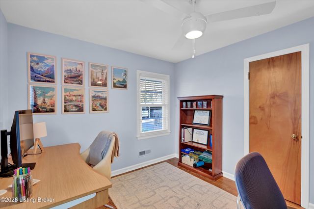 814 Beechwood Rd, Louisville, KY 40207