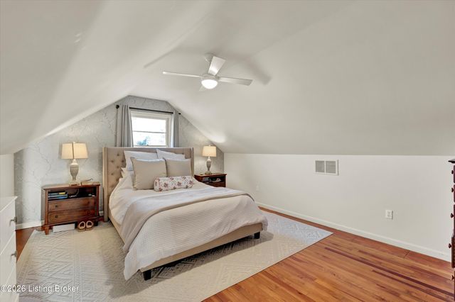 814 Beechwood Rd, Louisville, KY 40207