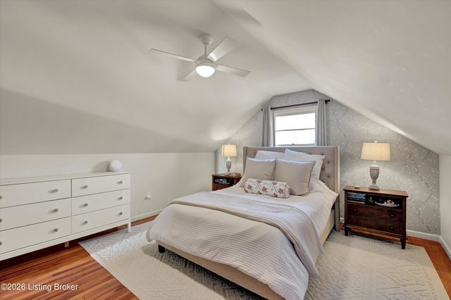 814 Beechwood Rd, Louisville, KY 40207