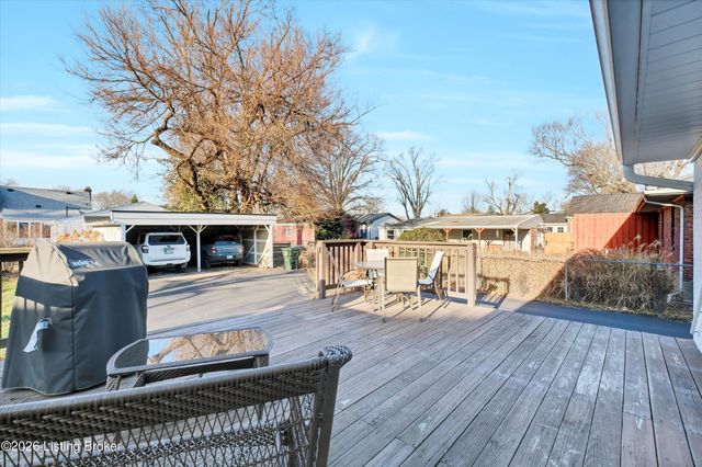 814 Beechwood Rd, Louisville, KY 40207