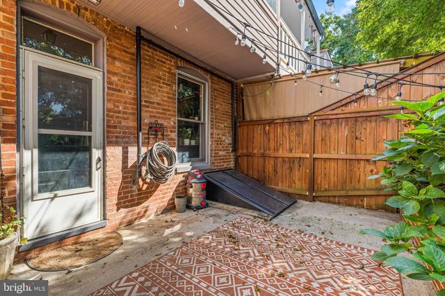 218 W SOUTH ST, Frederick, MD 21701