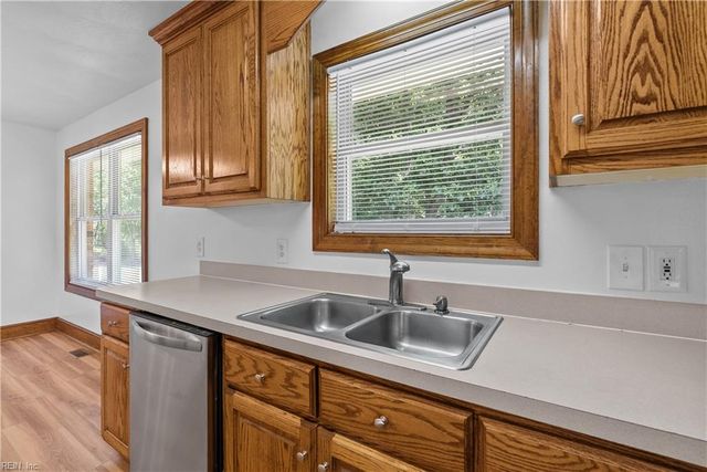 113 Spivey Farm LN, Suffolk, VA 23438