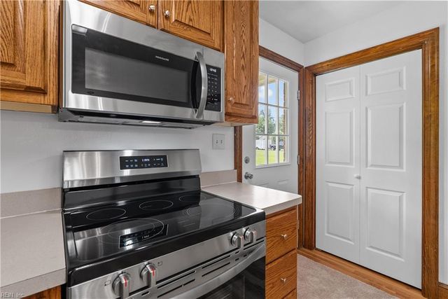 113 Spivey Farm LN, Suffolk, VA 23438