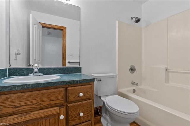 113 Spivey Farm LN, Suffolk, VA 23438