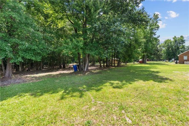 113 Spivey Farm LN, Suffolk, VA 23438