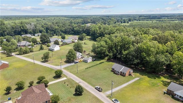 113 Spivey Farm LN, Suffolk, VA 23438