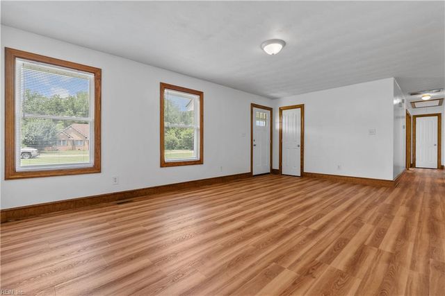 113 Spivey Farm LN, Suffolk, VA 23438