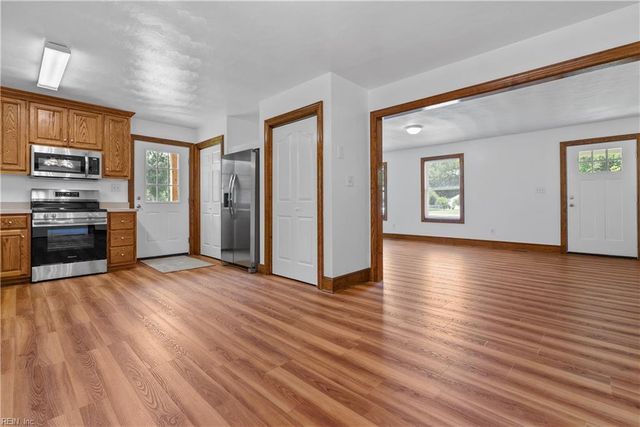 113 Spivey Farm LN, Suffolk, VA 23438