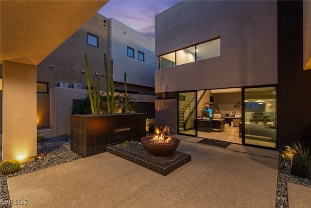 2260 Sunrise Ridge Court, Henderson, NV 89052