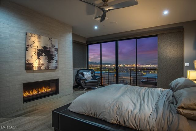 2260 Sunrise Ridge Court, Henderson, NV 89052