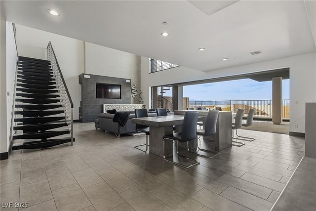 2260 Sunrise Ridge Court, Henderson, NV 89052