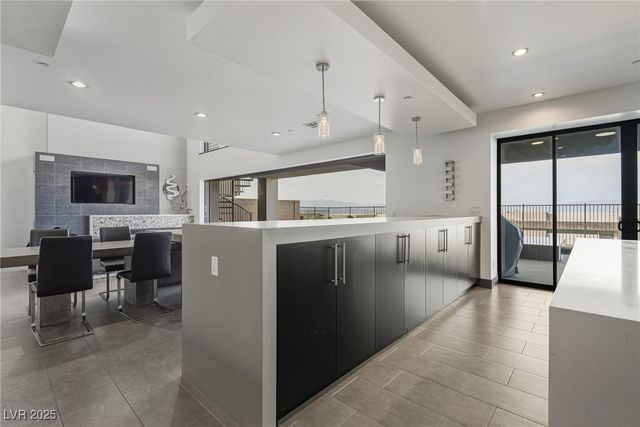 2260 Sunrise Ridge Court, Henderson, NV 89052