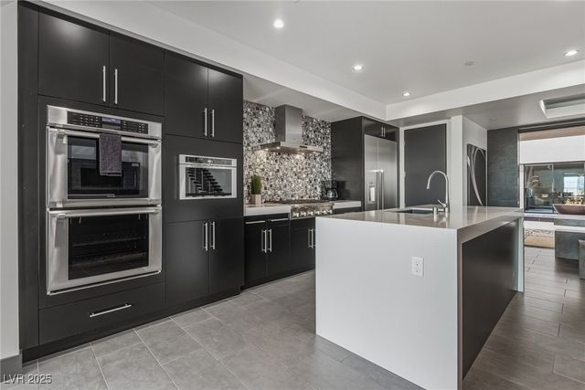 2260 Sunrise Ridge Court, Henderson, NV 89052