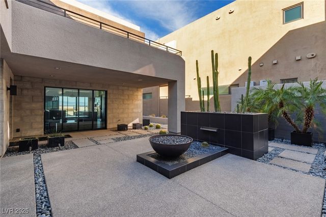 2260 Sunrise Ridge Court, Henderson, NV 89052