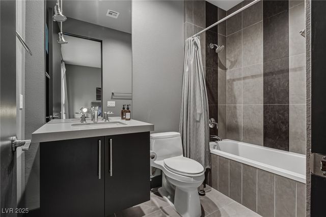 2260 Sunrise Ridge Court, Henderson, NV 89052