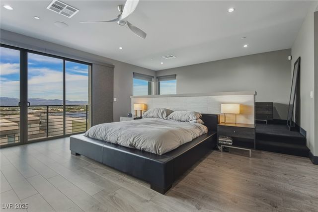 2260 Sunrise Ridge Court, Henderson, NV 89052